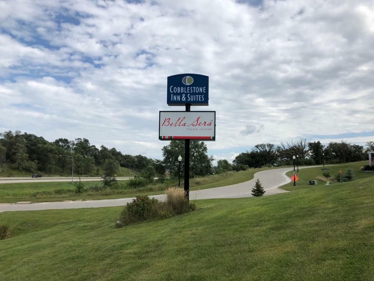 Cobblestone Inn & Suites - Denison | Oak Ridge Exterior foto